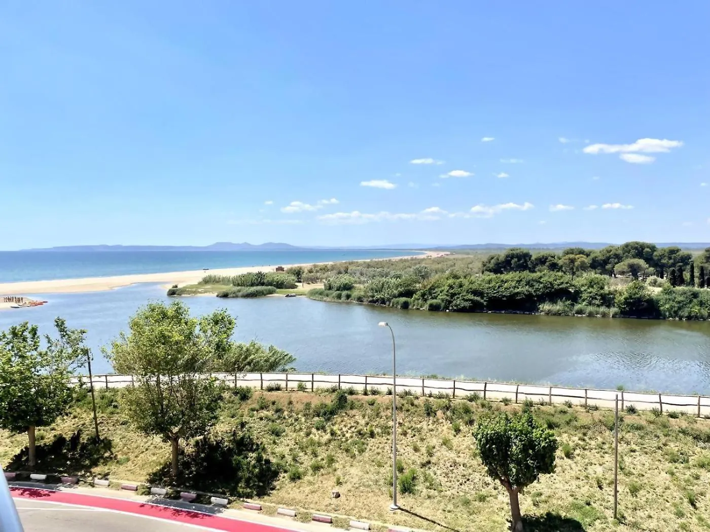 33Apartamento Soleado De Dos Habitaciones Empuriabrava Spain
