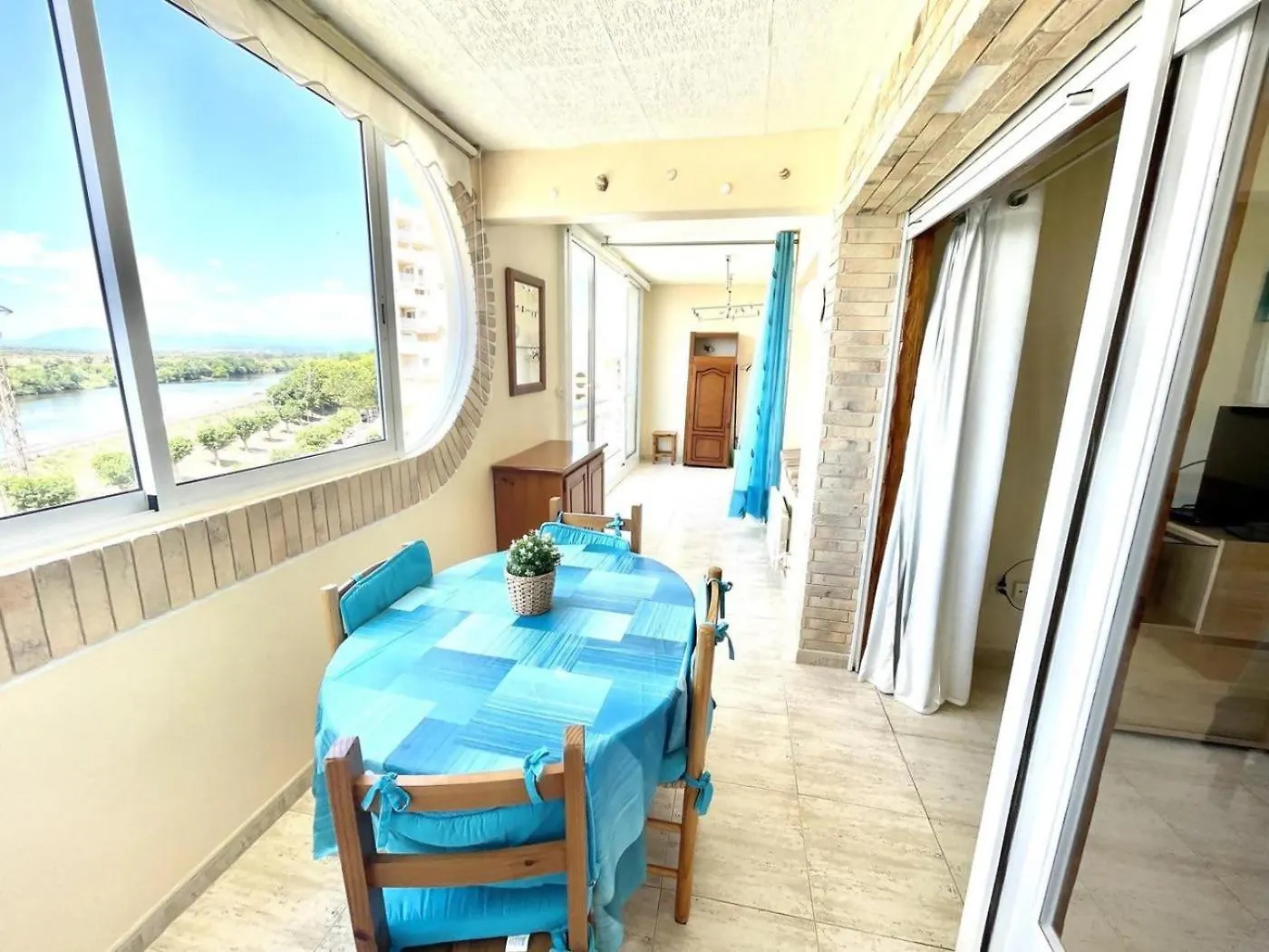 Apartment 33Apartamento Soleado De Dos Habitaciones Empuriabrava Spain