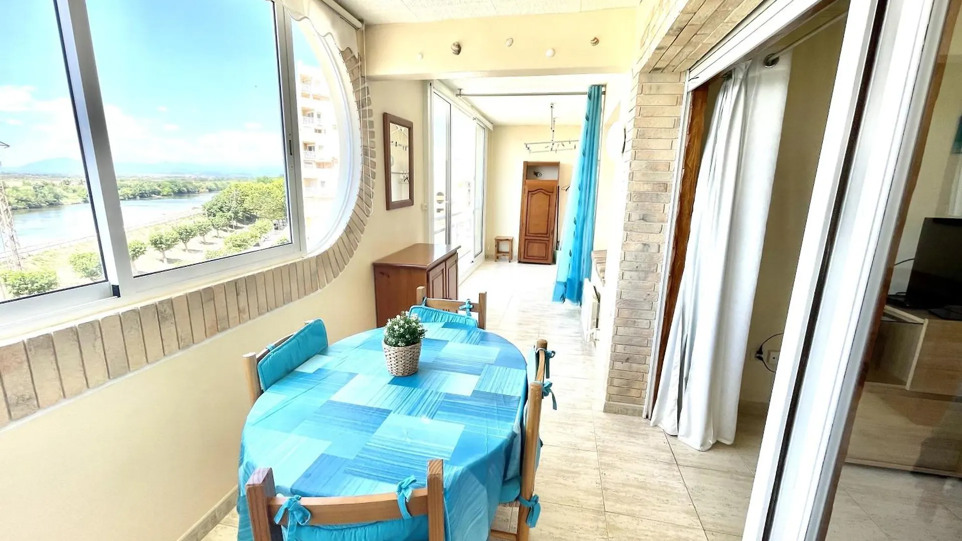 33Apartamento Soleado De Dos Habitaciones Empuriabrava Apartment